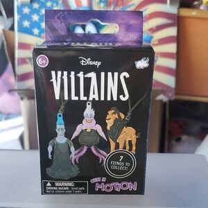 Disney Villains Chibi in Motion Set - Purple, Black, Tan